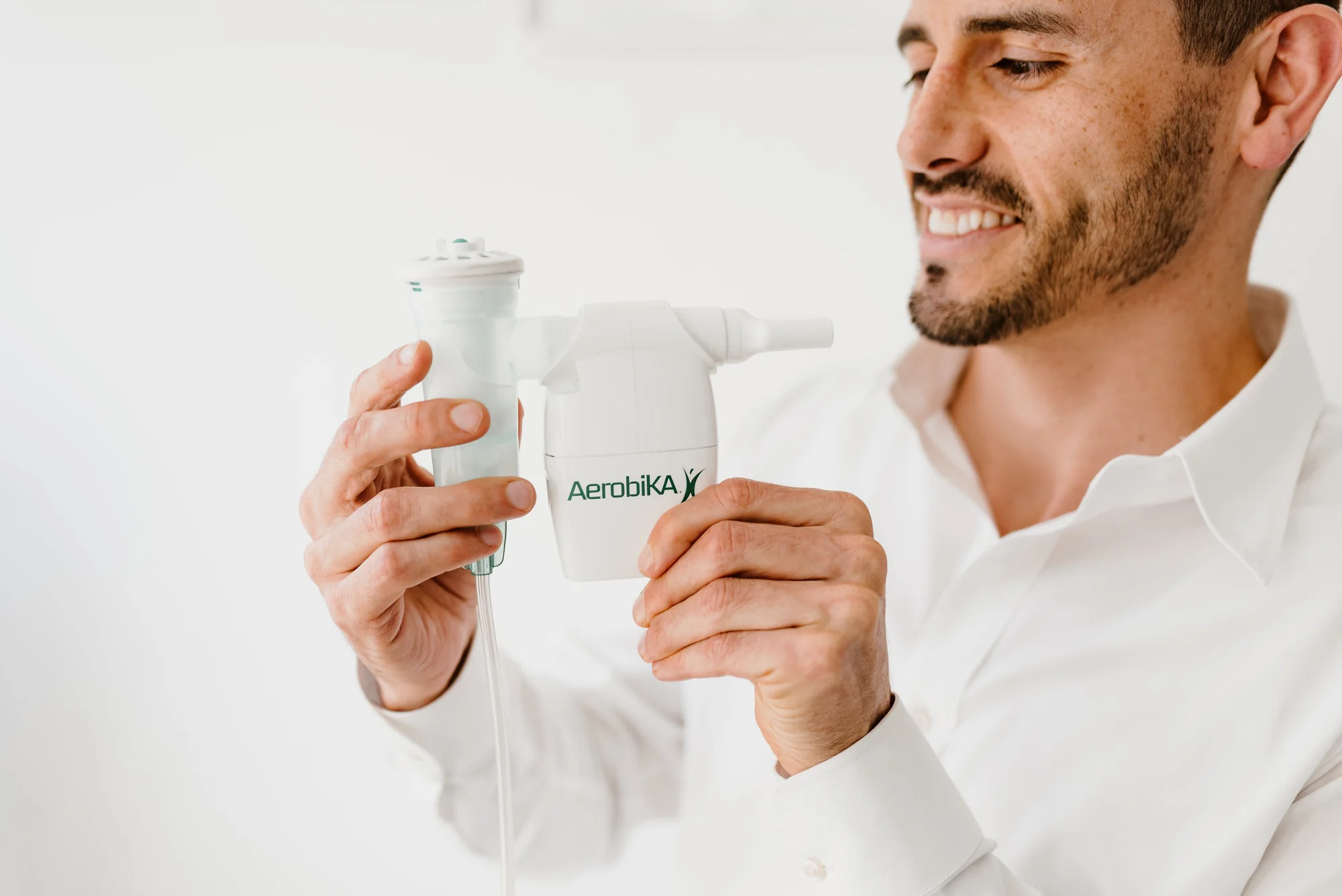 Aerobika mucus clearance device